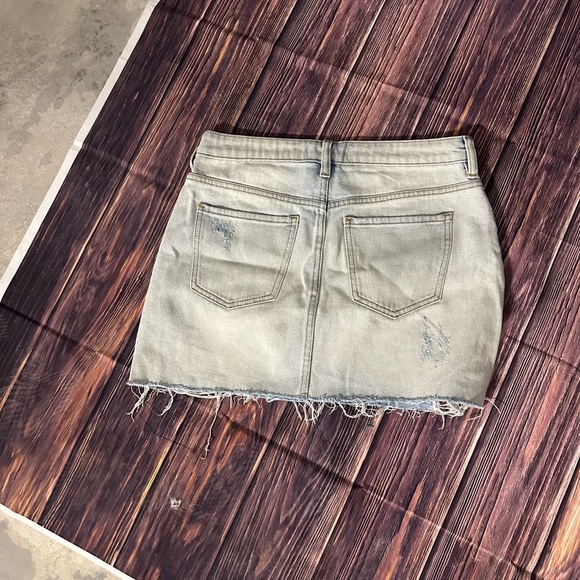 Pacsun Distressed Denim Skirt Size 27 - Picture 6 of 7